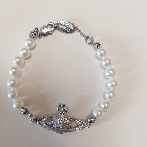 Vivienne Westwood Pearl and Silver Bracelet - Picture 6 of 7